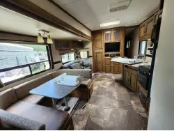 2017 CROSSROADS SUNSET TRAIL RESERVE 31BH
