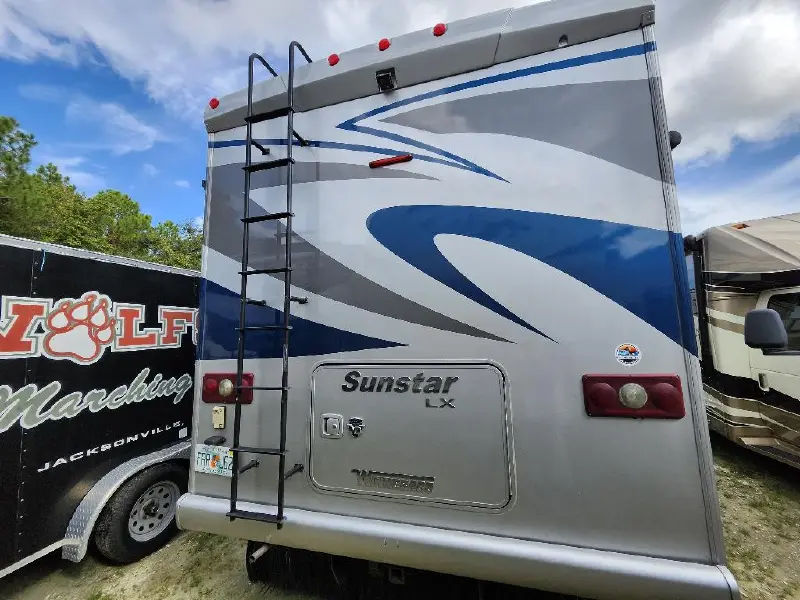 2017 WINNEBAGO ITASCA SUNSTAR 27N