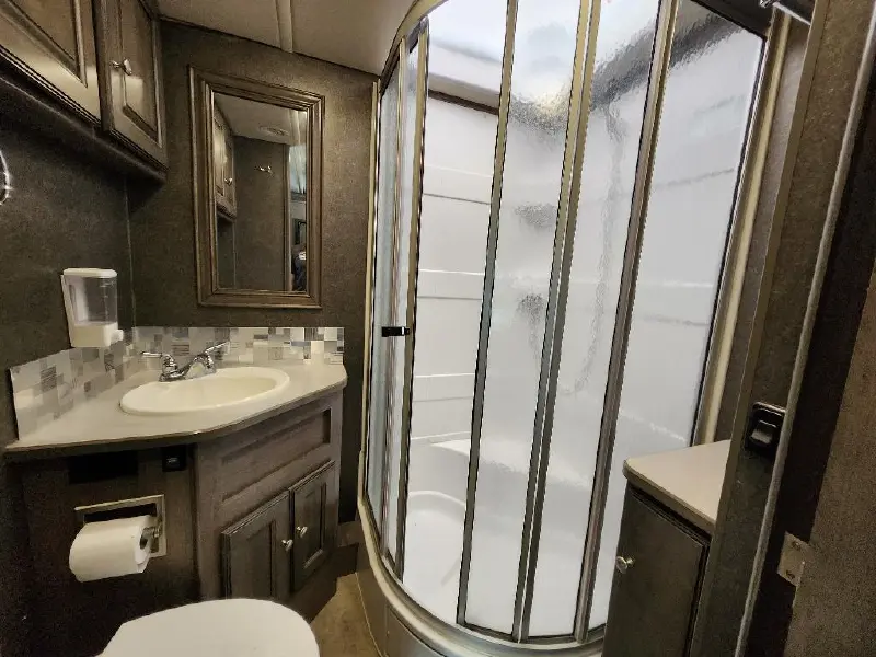 2017 WINNEBAGO ITASCA SUNSTAR 27N