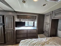 2017 WINNEBAGO ITASCA SUNSTAR 27N