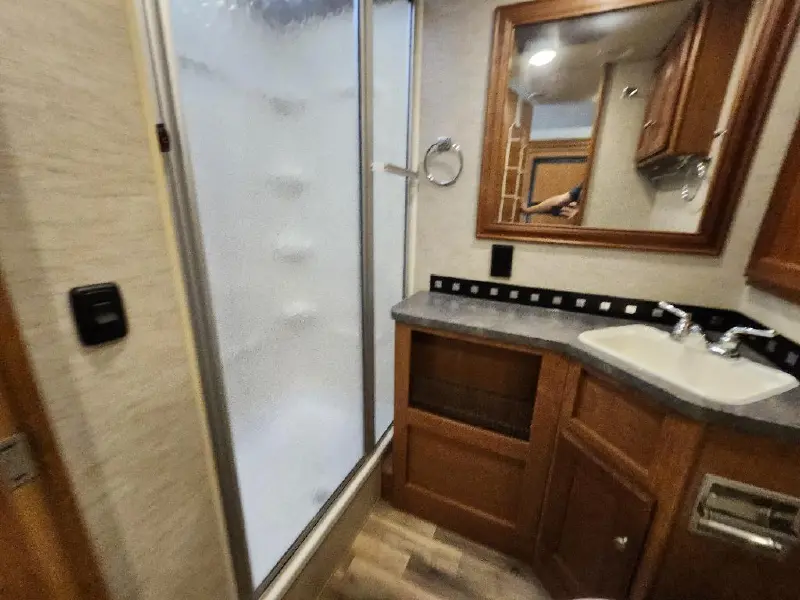 2018 WINNEBAGO VISTA 29VE