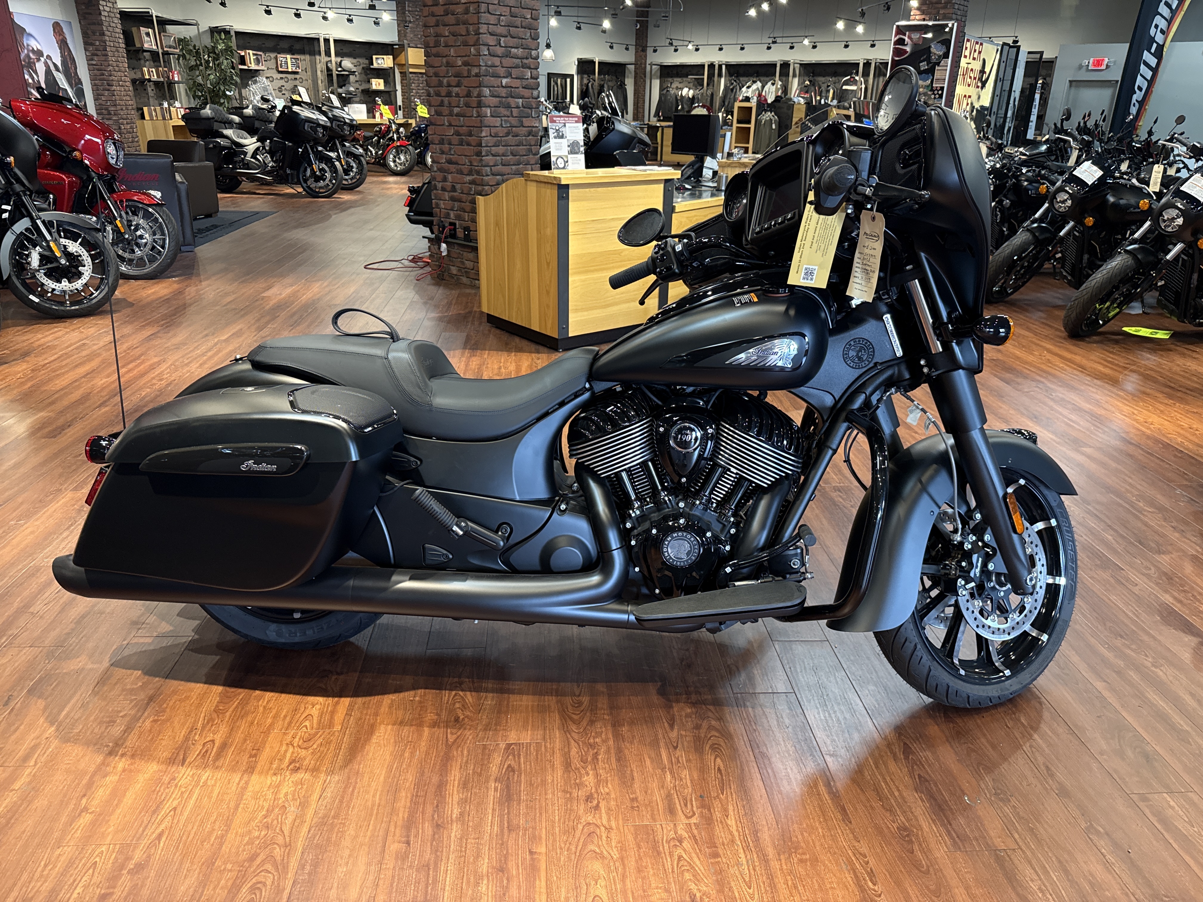 2025 Indian CHIEFTAIN DRK HRSE PREM AUDIO, BLK SMK, 49S Dark Horse? DARK HORSE in Vancouver, WA