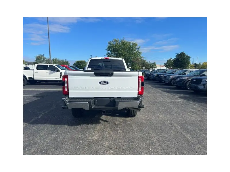 2027 FORD F350