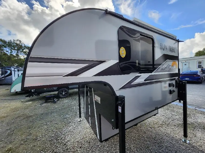 2027 SUNSET PARK RV
