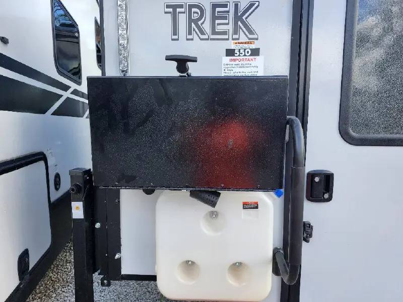 2027 SUNSET PARK RV SUN TREK 550