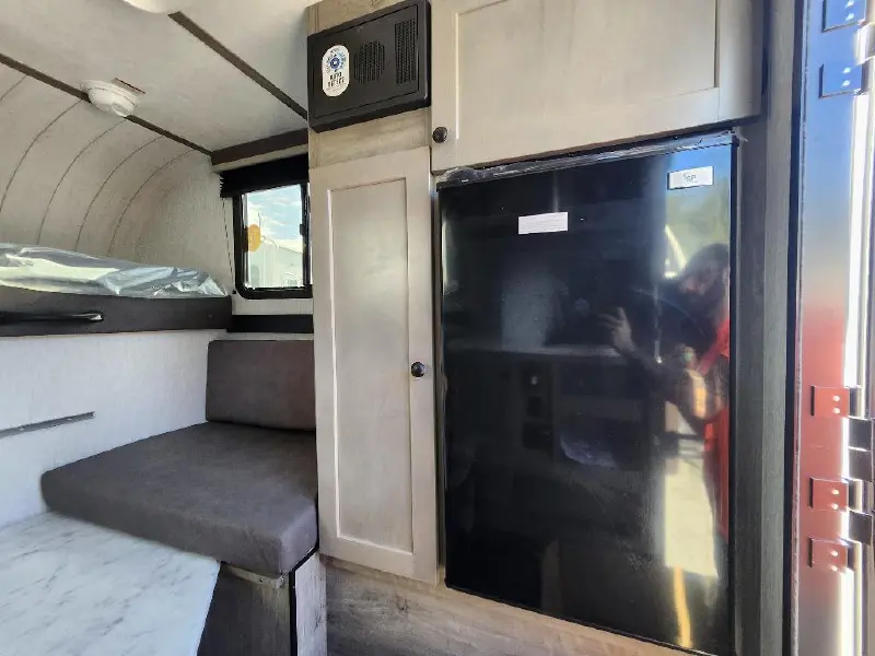 2027 SUNSET PARK RV SUN TREK 550