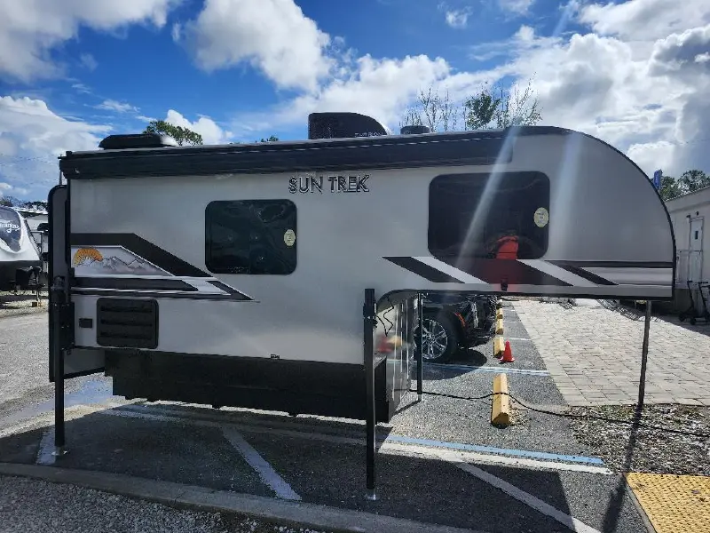 2027 SUNSET PARK RV SUN TREK 800