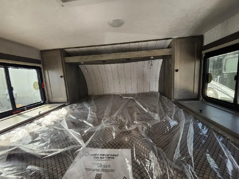 2027 SUNSET PARK RV SUN TREK 800