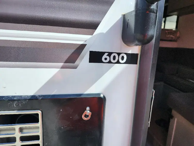 2027 SUNSET PARK RV SUN TREK 600