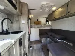 2027 SUNSET PARK RV SUN TREK 600