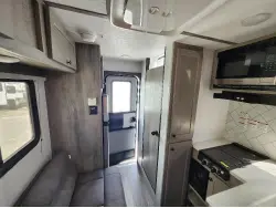 2027 SUNSET PARK RV SUN TREK 700