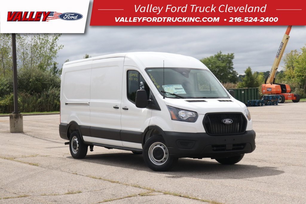 2027 FORD TRANSIT 250 in Cleveland, OH