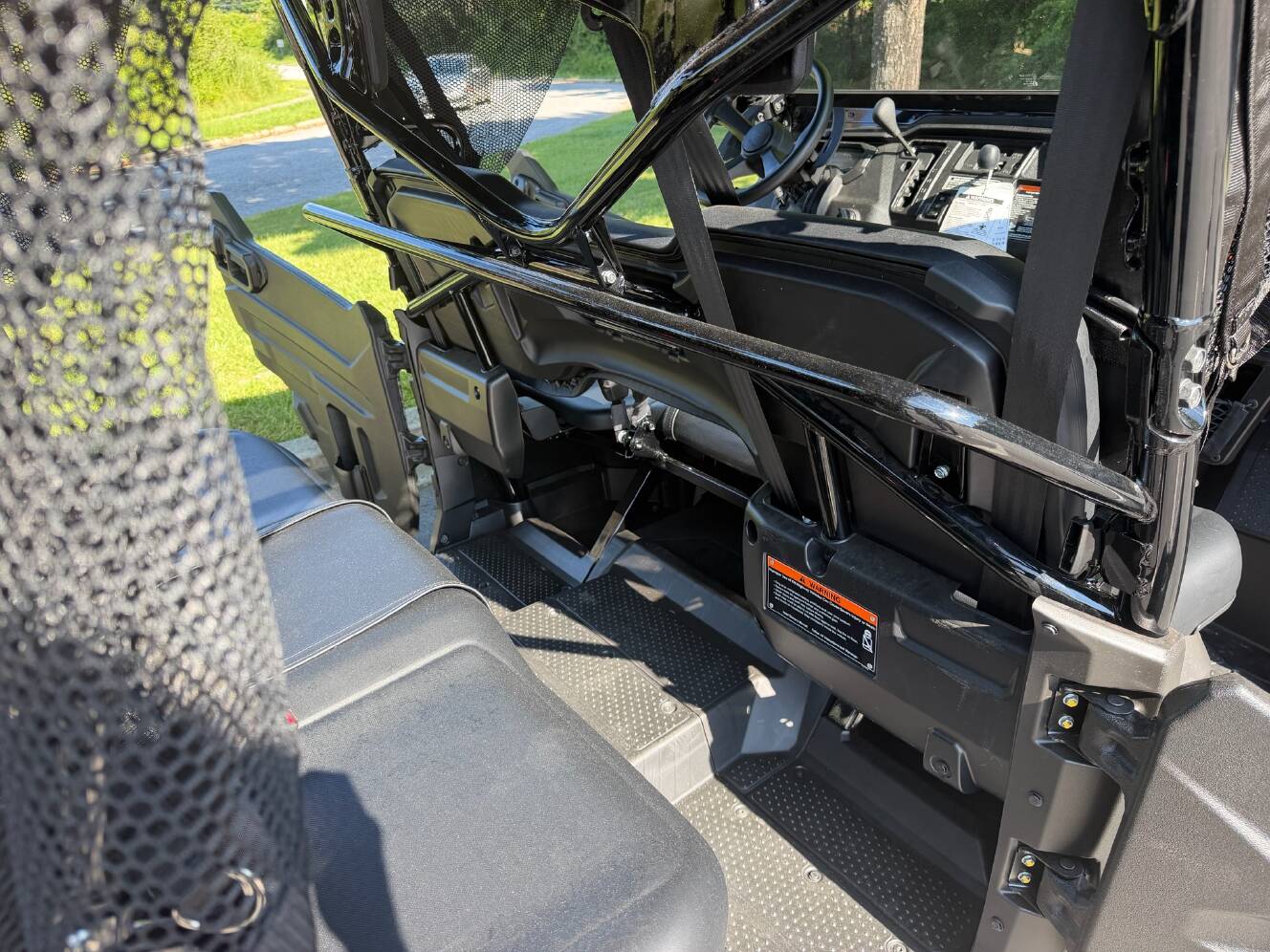 A photo of this 2025 Honda Pioneer 1000-6 Deluxe Crew