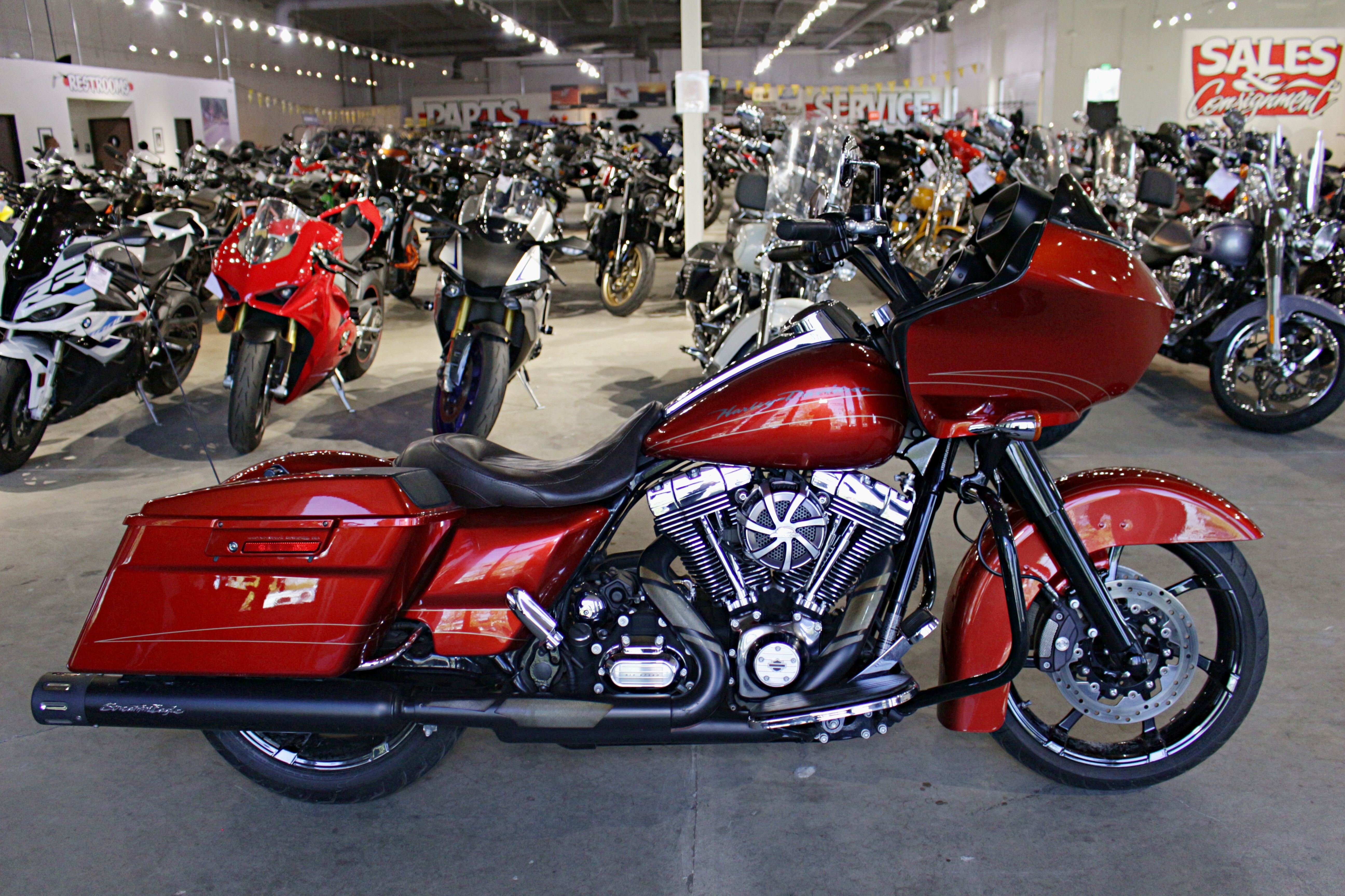 2013 Harley-Davidson ROAD GLIDE CUSTOM CUSTOM in Rancho Cordova, CA