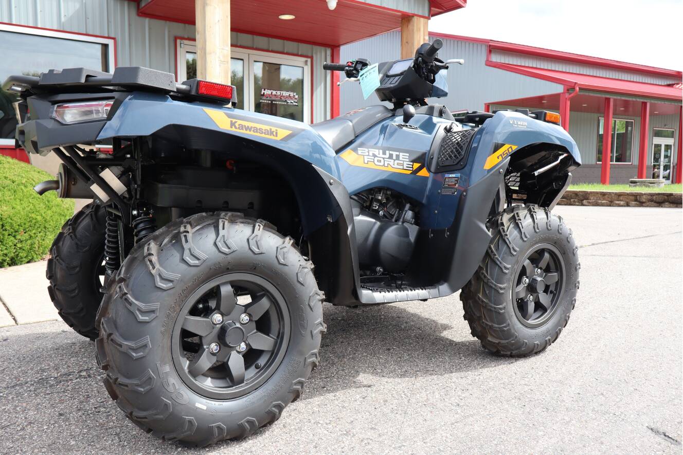 A photo of this 2026 Kawasaki Brute Force® 750 EPS