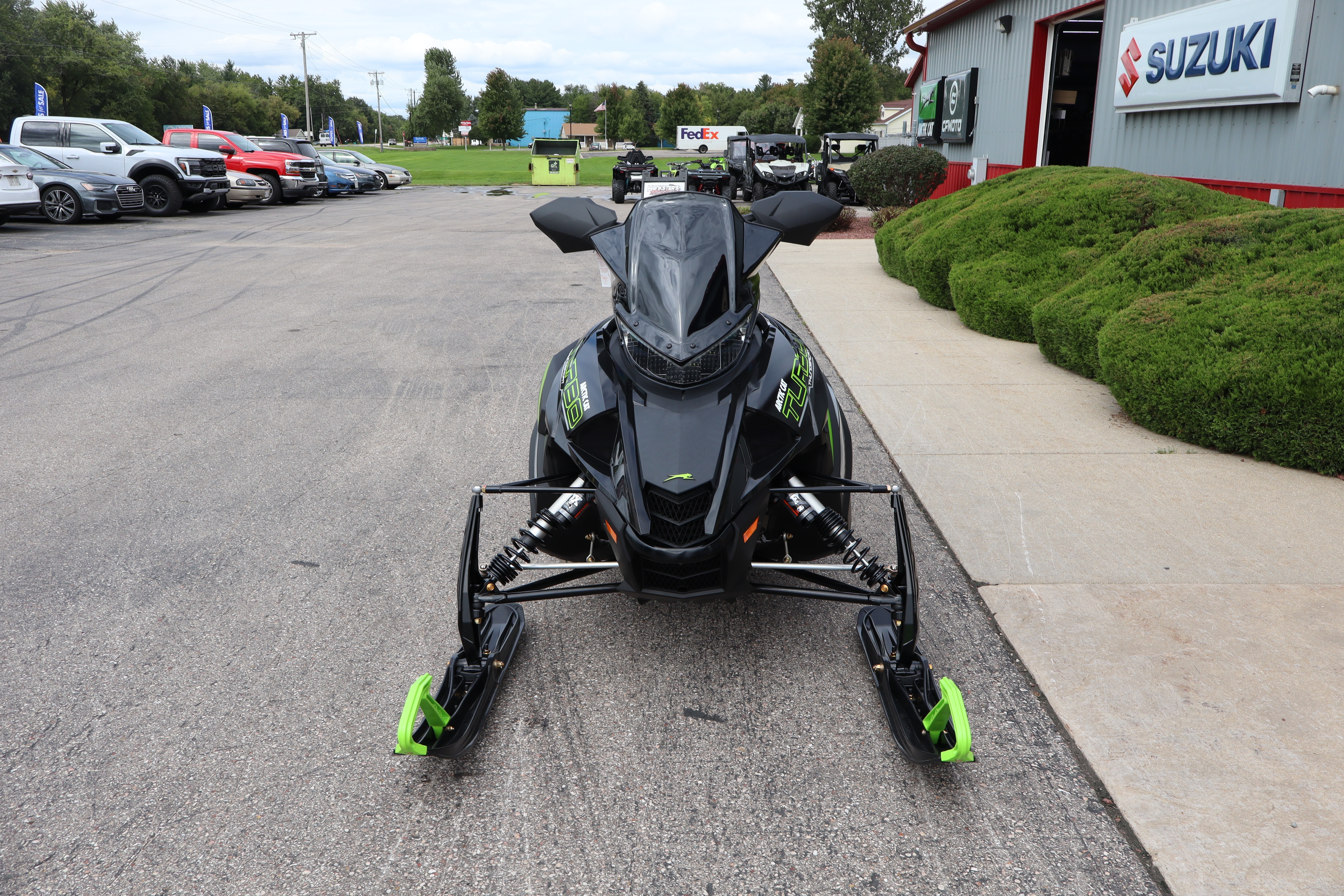 2027 Arctic Cat Thundercat ES H2 EFI 4X4 AUTOMATIC SE in janesville WI