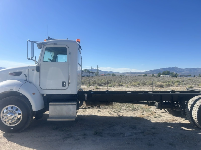 2005 PETERBILT 340