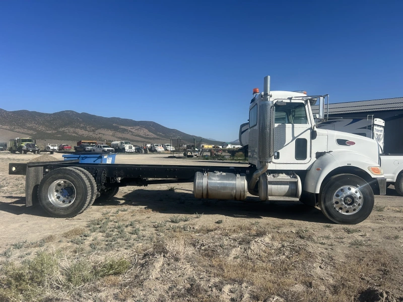 2005 PETERBILT 340