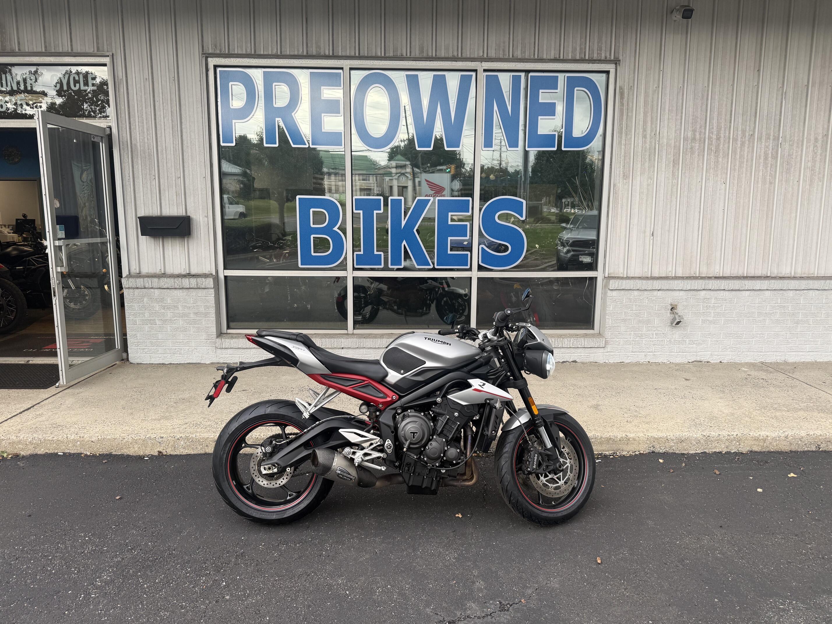 2018 Triumph STREET TRIPLE R R in Metuchen, NJ