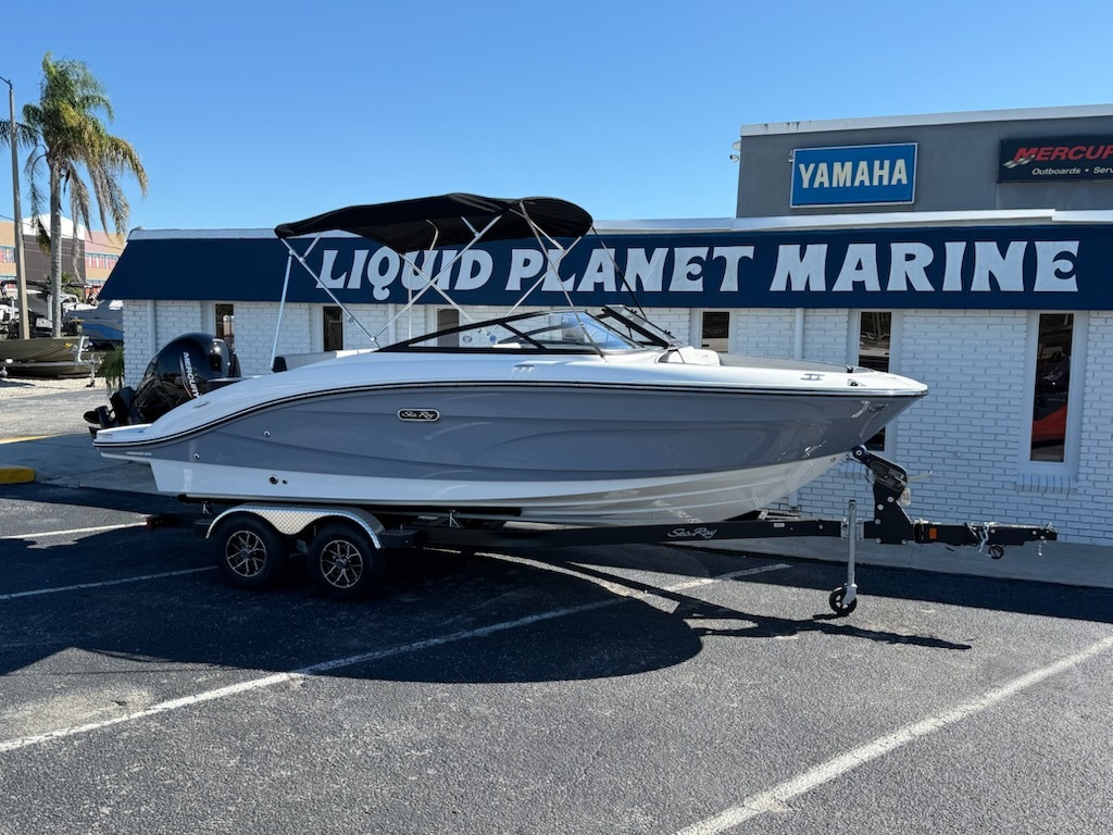 2026 Sea Ray SPX 210 OB Bowrider Boat boat