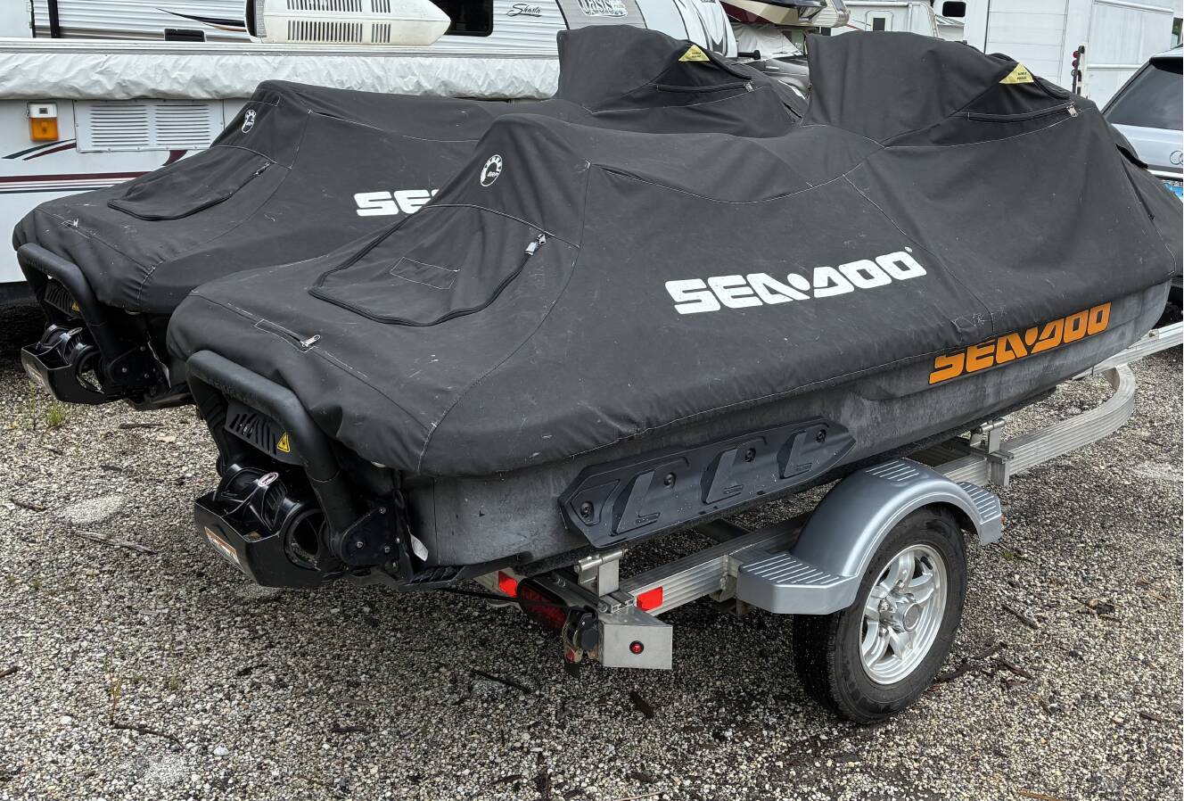 A photo of this 2021 Sea-Doo GTI SE 170