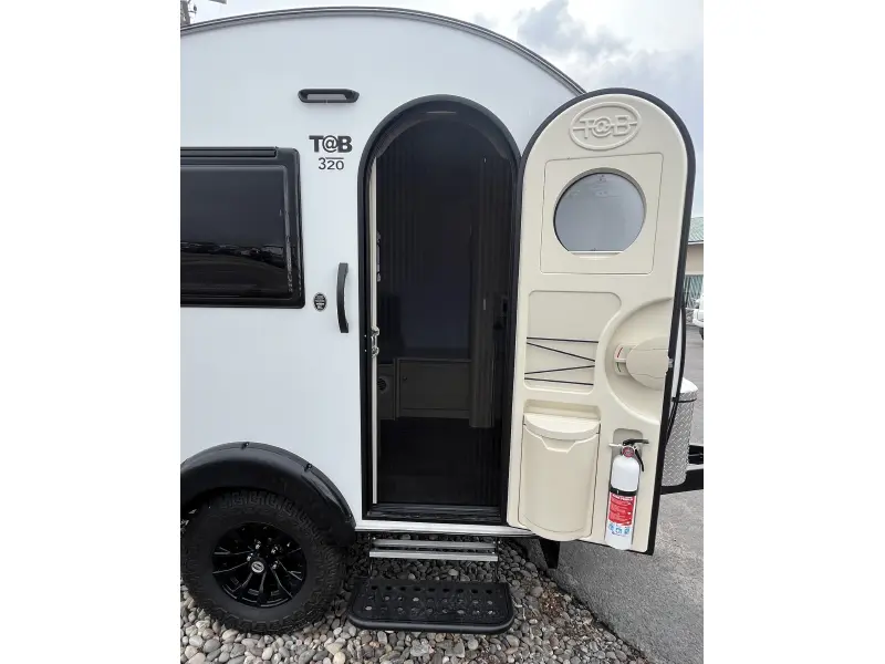 2027 NUCAMP T@B 320 LITE