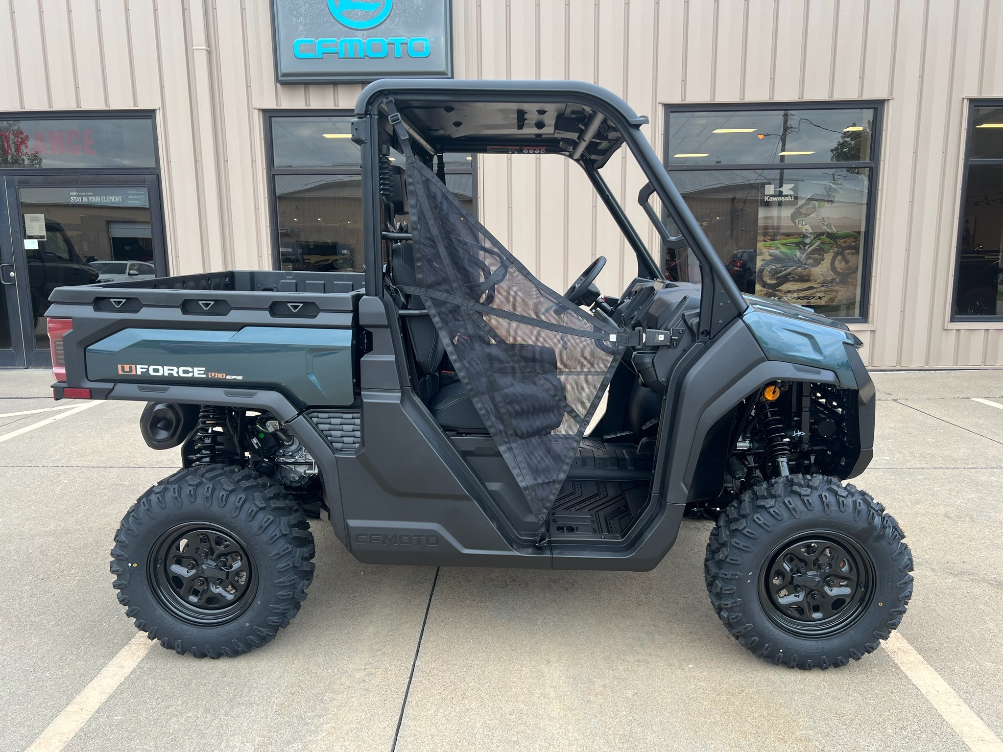 2027 CFMOTO UFORCE U10 EPS in bettendorf IA