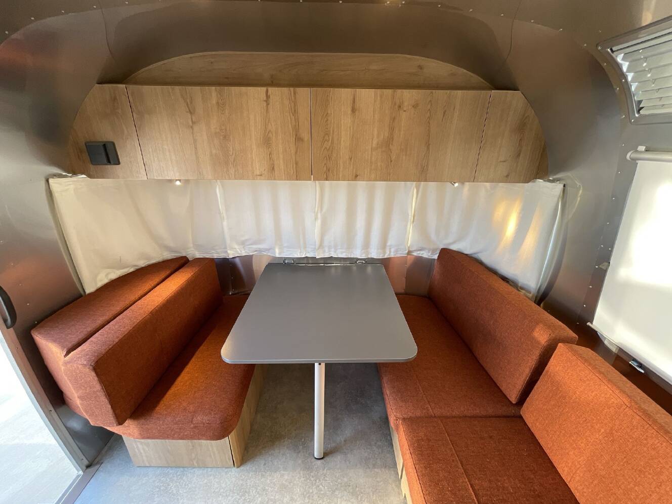 A photo of this 2024 Airstream Trade Wind 25FBT