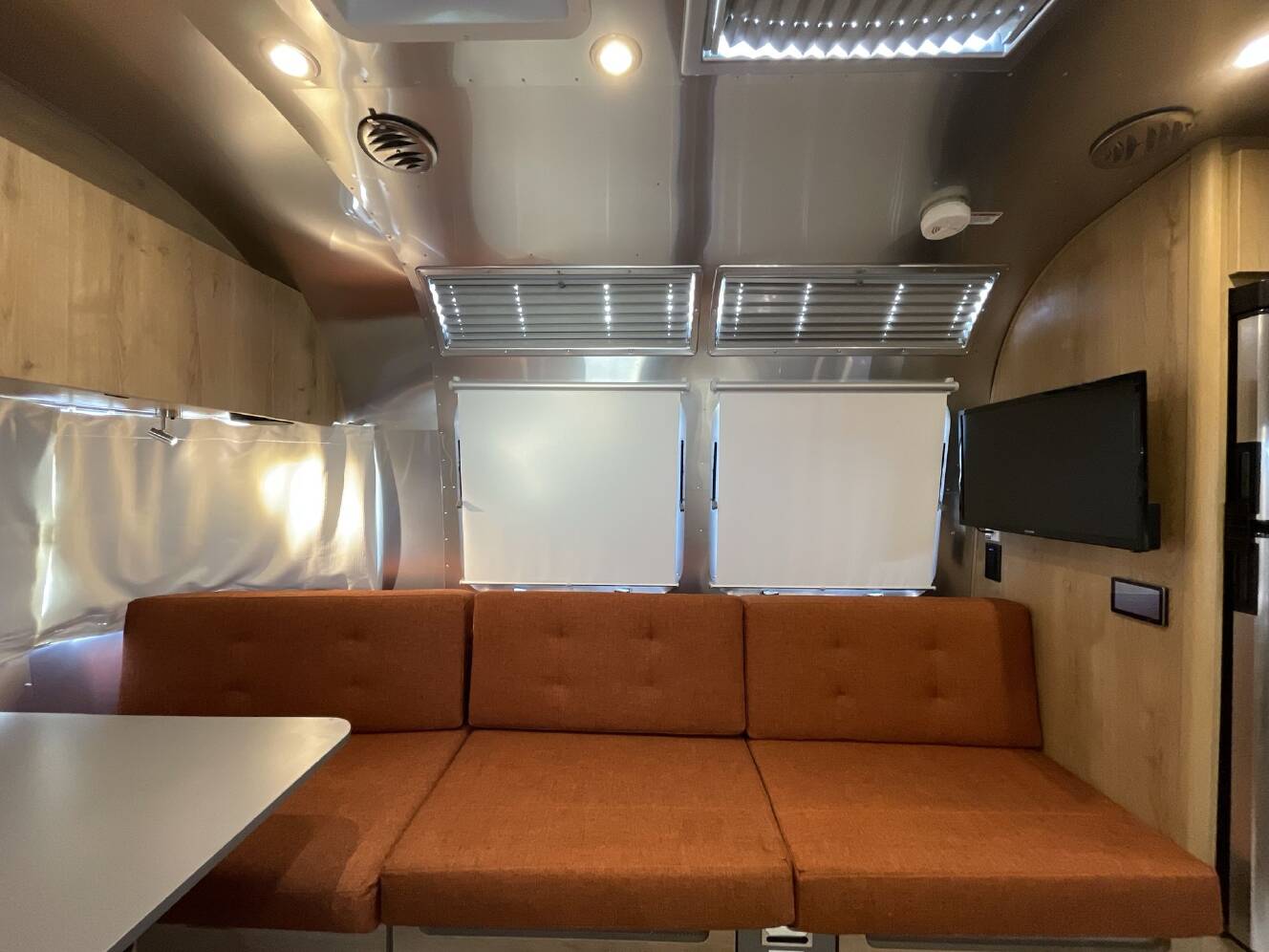 A photo of this 2024 Airstream Trade Wind 25FBT