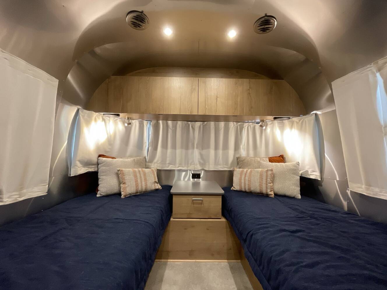 A photo of this 2024 Airstream Trade Wind 25FBT