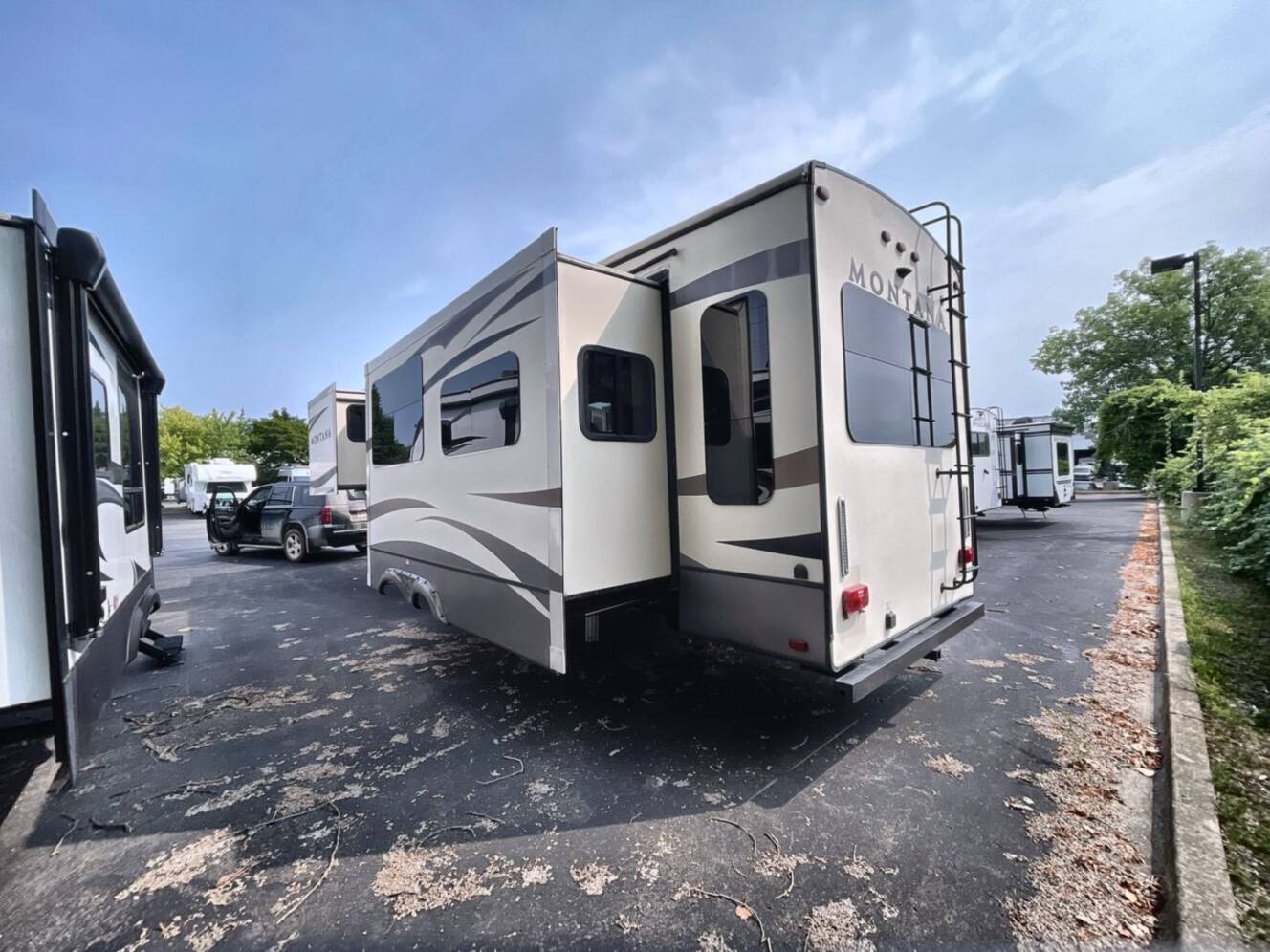 A photo of this 2018 Keystone Montana High Country 3160RL