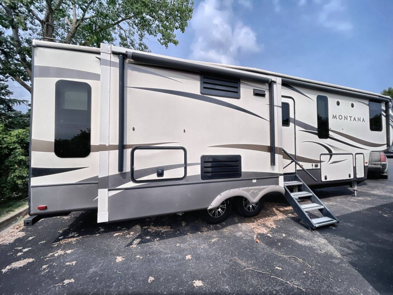 A photo of this 2018 Keystone Montana High Country 3160RL