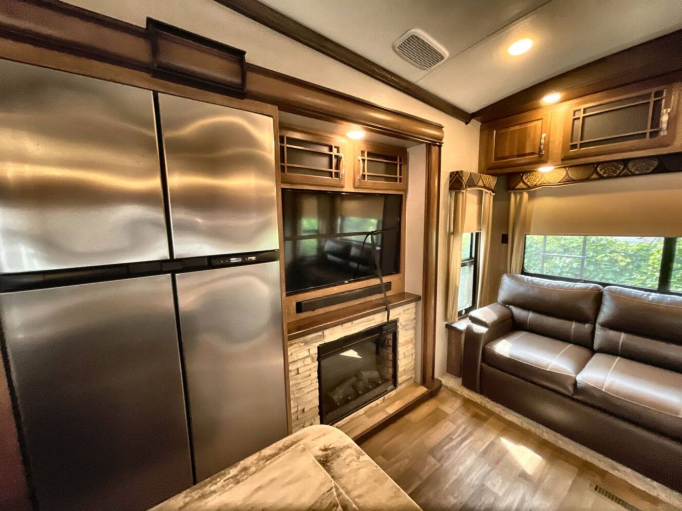 A photo of this 2018 Keystone Montana High Country 3160RL