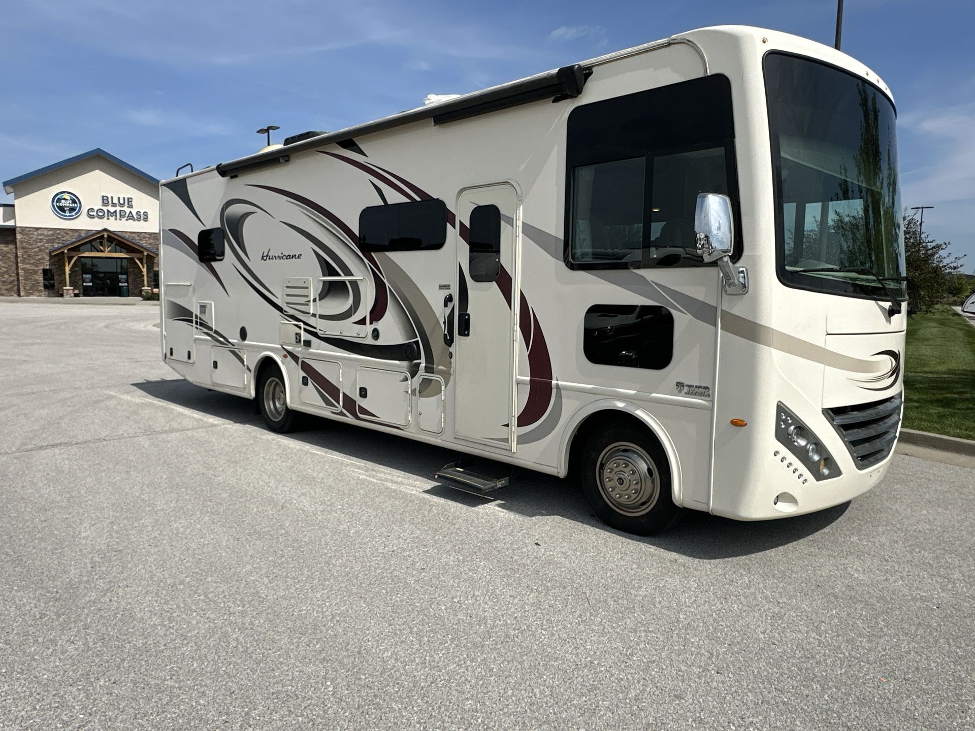 2018 Thor Motor Coach Hurricane 31S in altoona IA