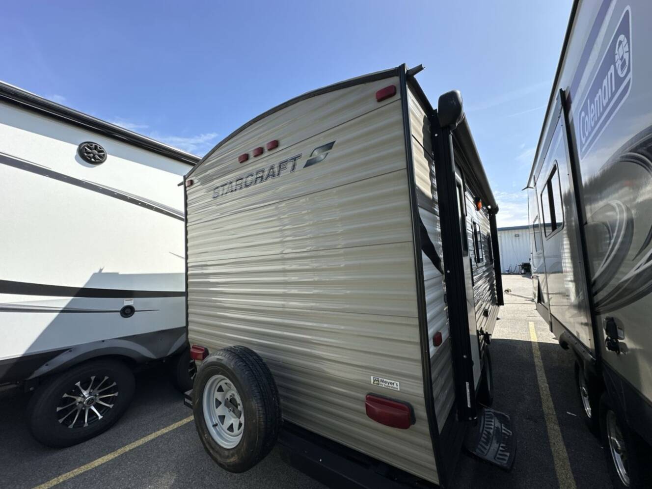 A photo of this 2016 Starcraft AR-ONE 18QB