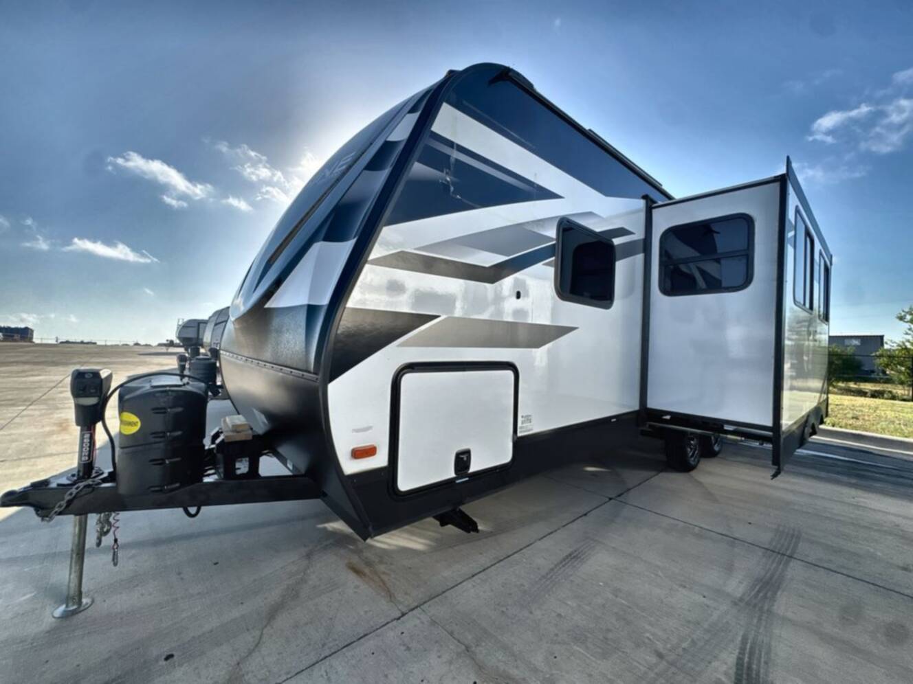 A photo of this 2023 Grand Design Imagine 2600RB