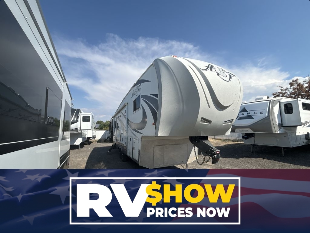 2016 Northwood ARCTIC FOX 29-5T in bend OR