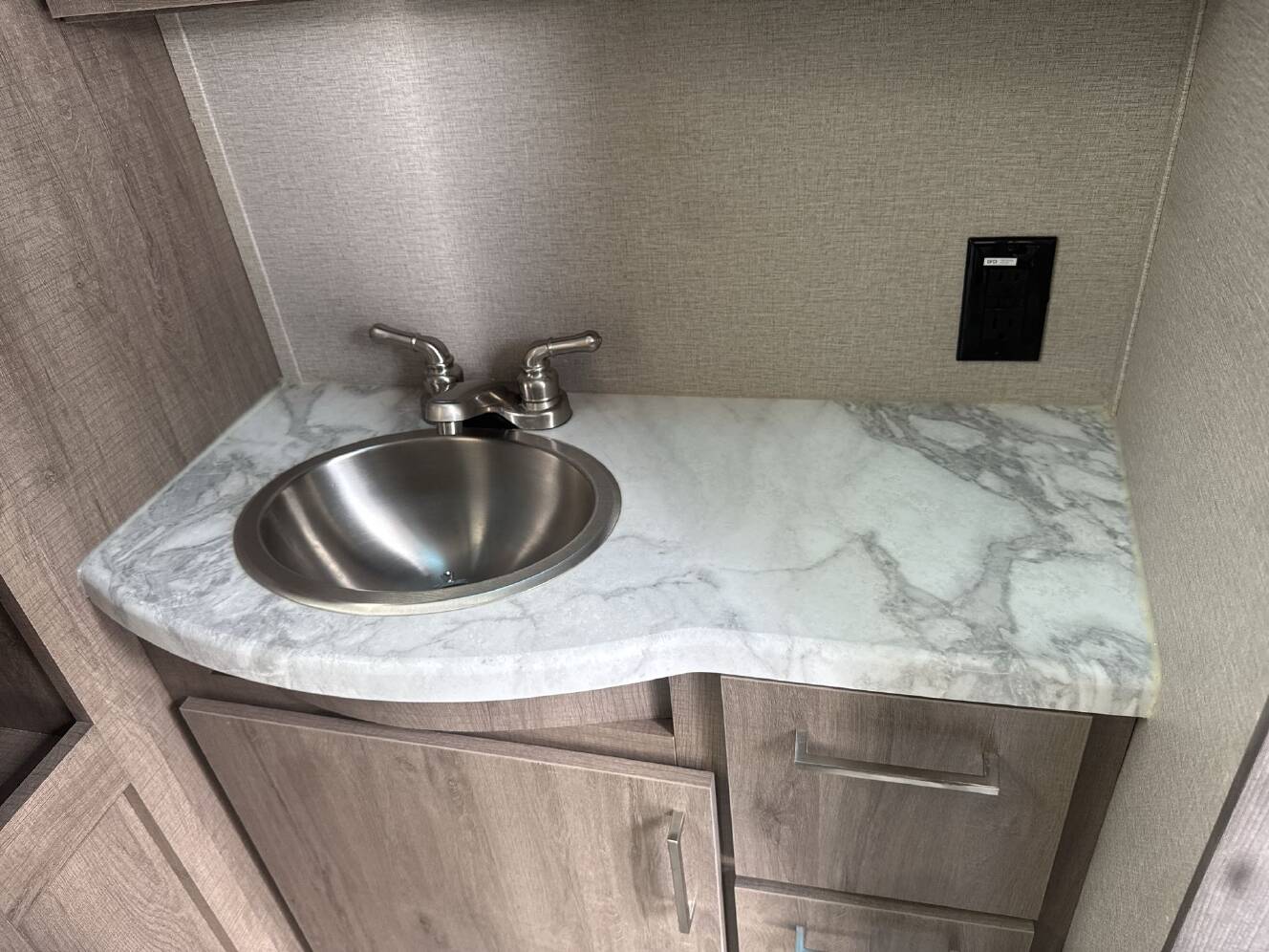 A photo of this 2022 Grand Design Imagine 2970RL
