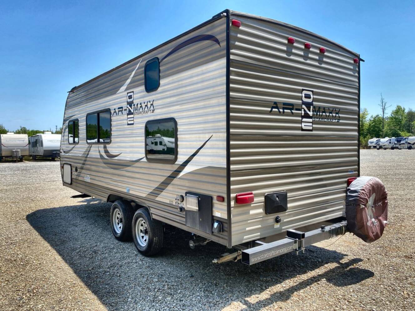 A photo of this 2017 Starcraft AR-ONE MAXX 20BHLE