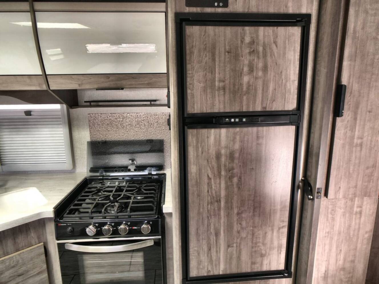 A photo of this 2022 Lance Lance Travel Trailer 2465