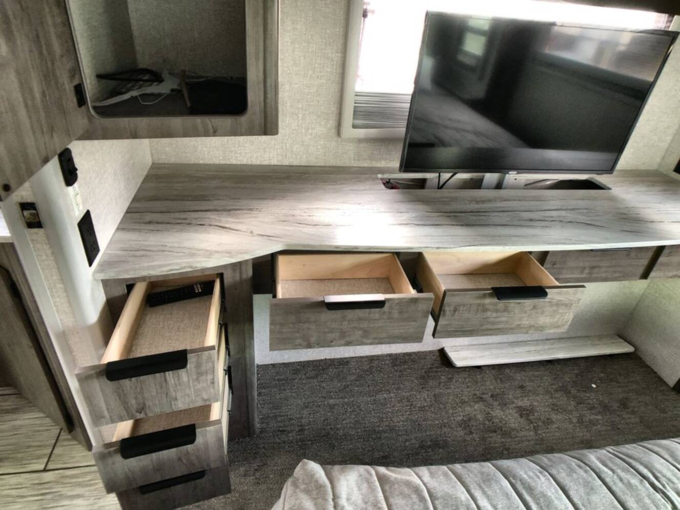 A photo of this 2022 Lance Lance Travel Trailer 2465