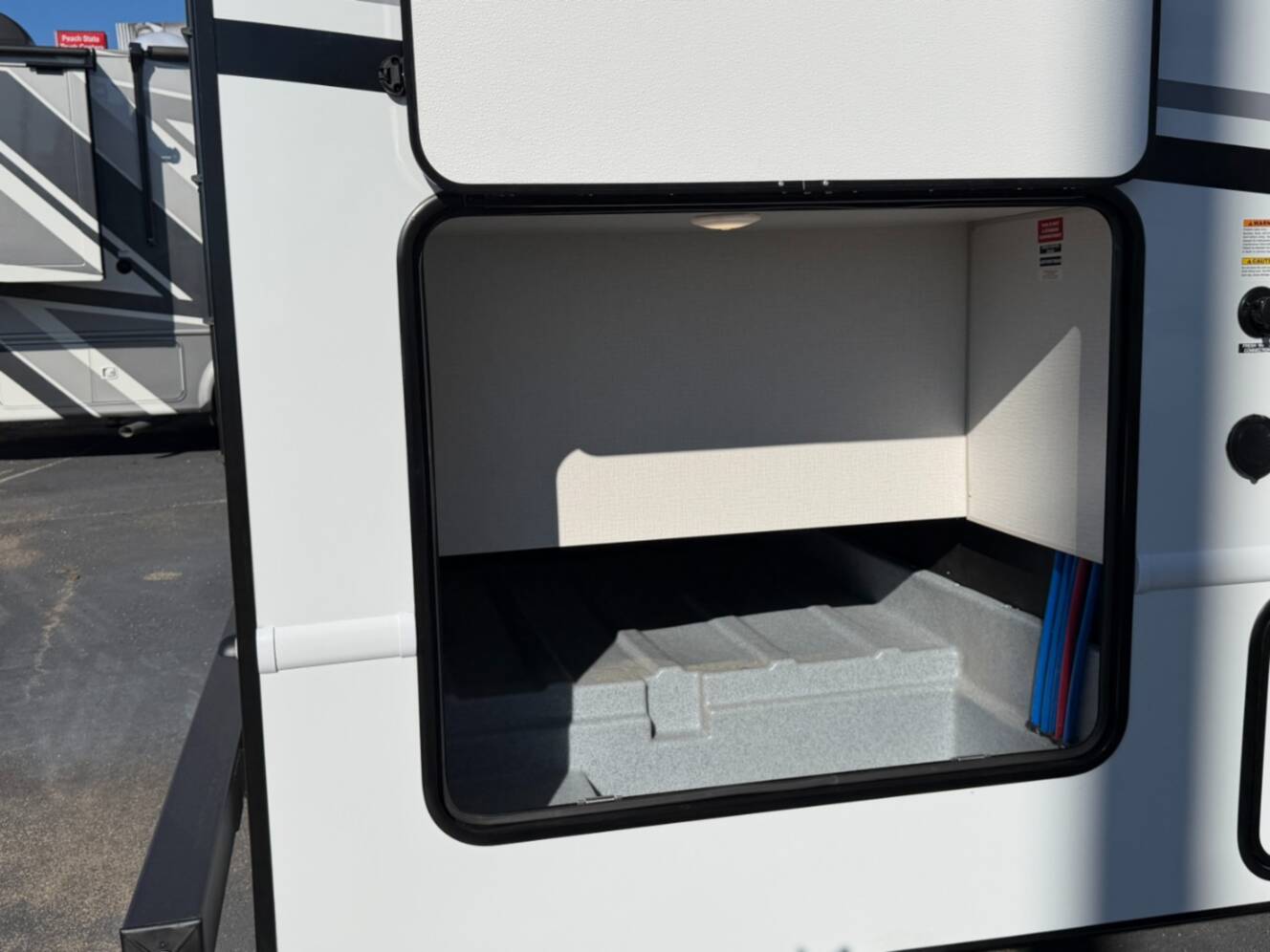 A photo of this 2026 East To West Entrada 3100FB
