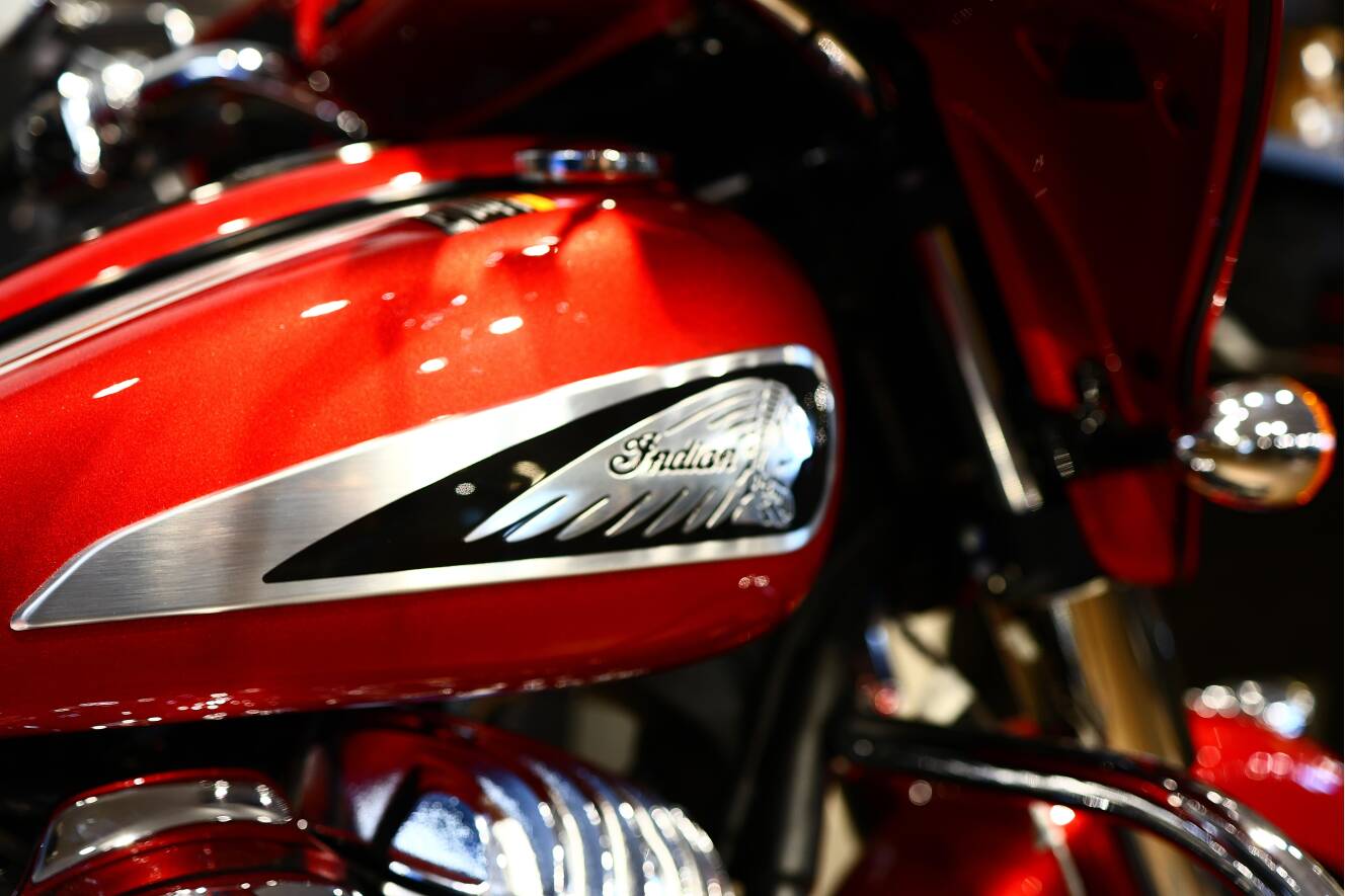 A photo of this 2026 Indian Motorcycle CHIEFTAIN LIMITED SUNSET RED METALLIC 49ST