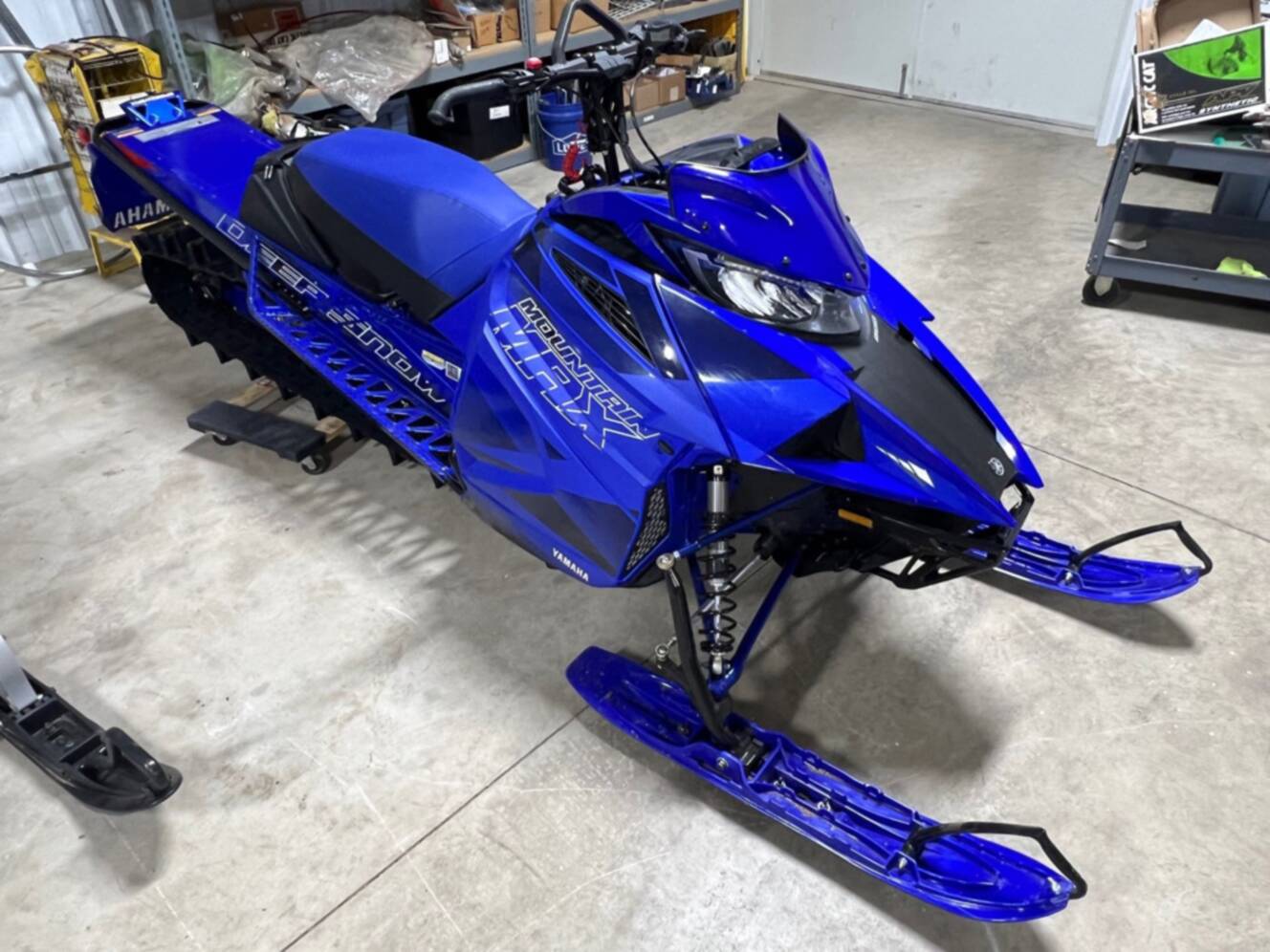 A photo of this 2023 Yamaha Mountain Max LE 165