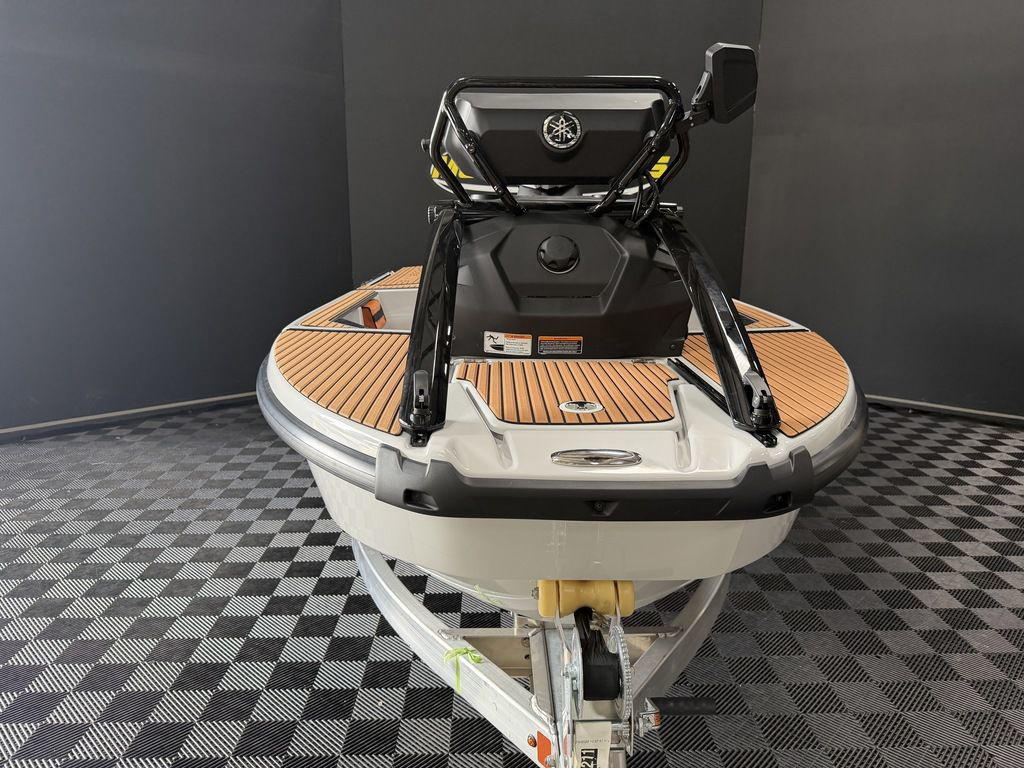2027 Yamaha Waverunners Crosswave  in marietta GA