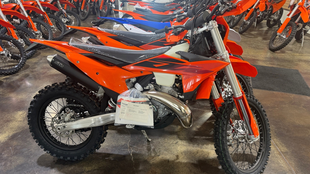 2027 KTM XC 250 W 250 W in Sublimity, OR