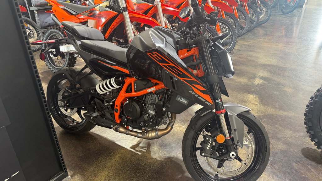 2026 KTM Duke 390 DUKE in Sublimity, OR