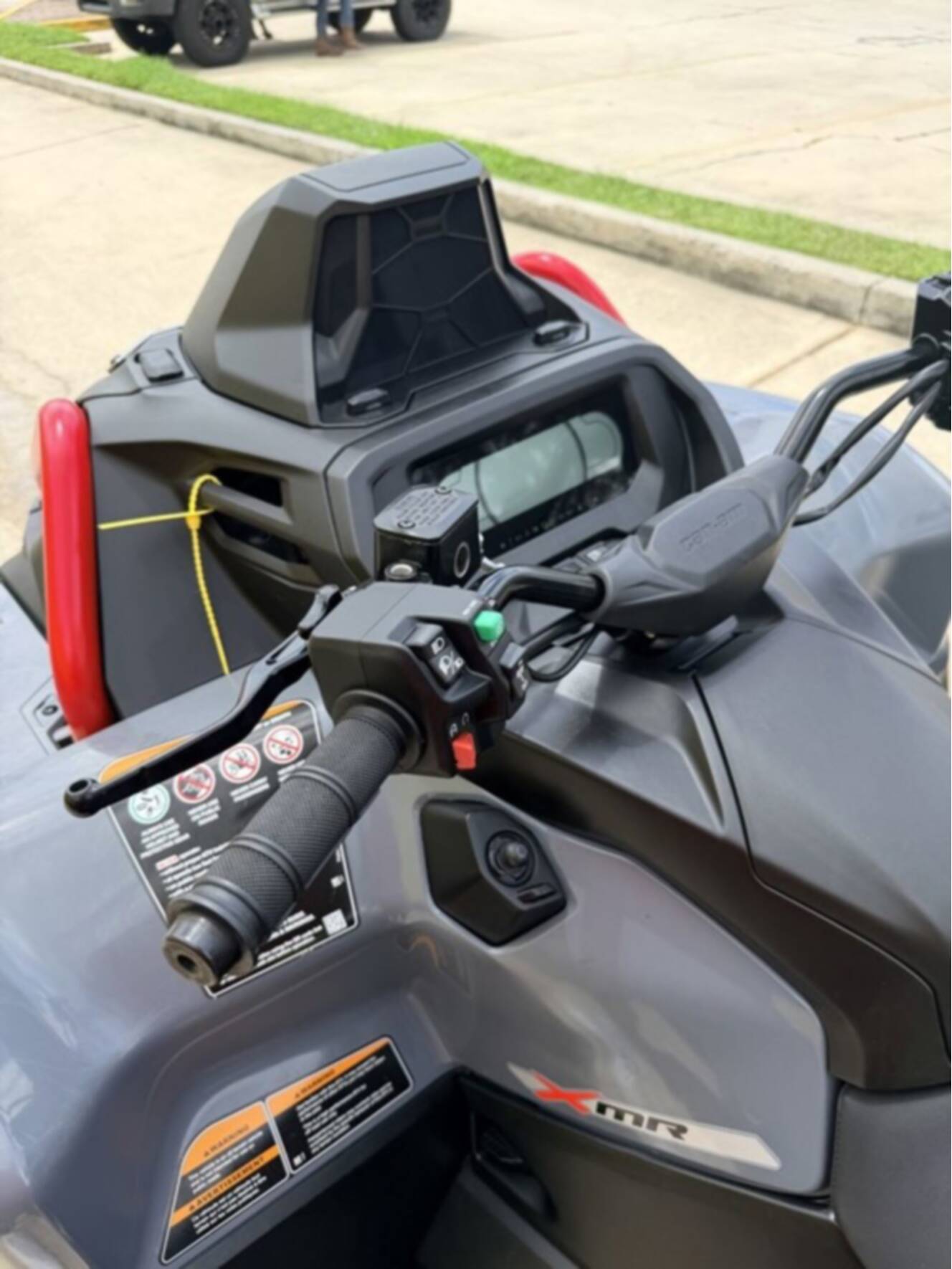 A photo of this 2025 Can-Am Outlander X mr 850