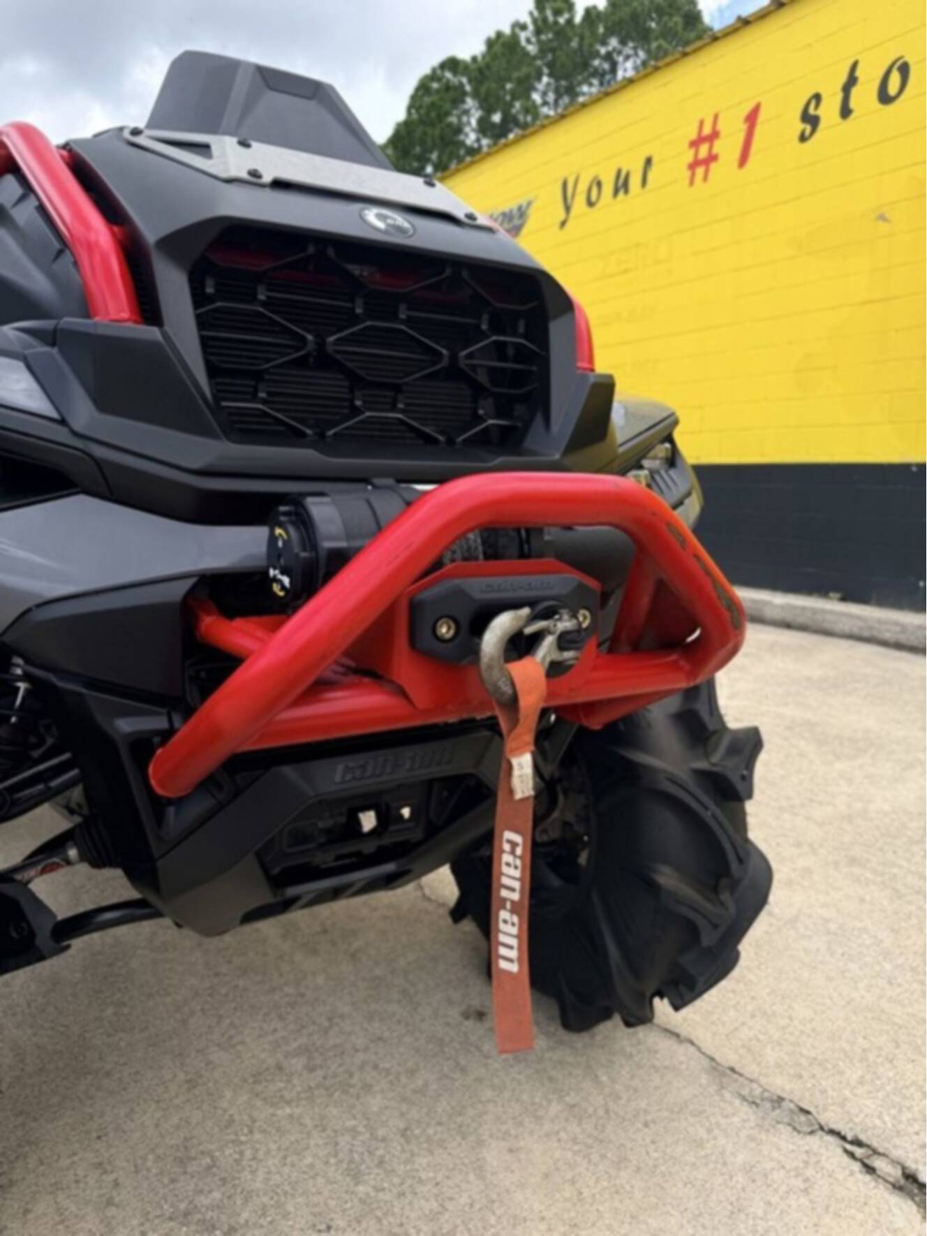A photo of this 2025 Can-Am Outlander X mr 850