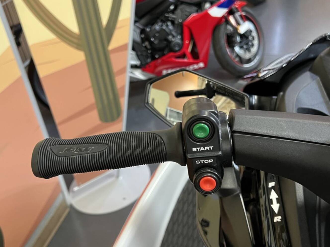 A photo of this 2025 Kawasaki STX 160X